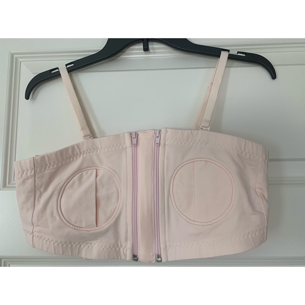 NWOT Light Pink Hands Free Pumping Nursing Bra